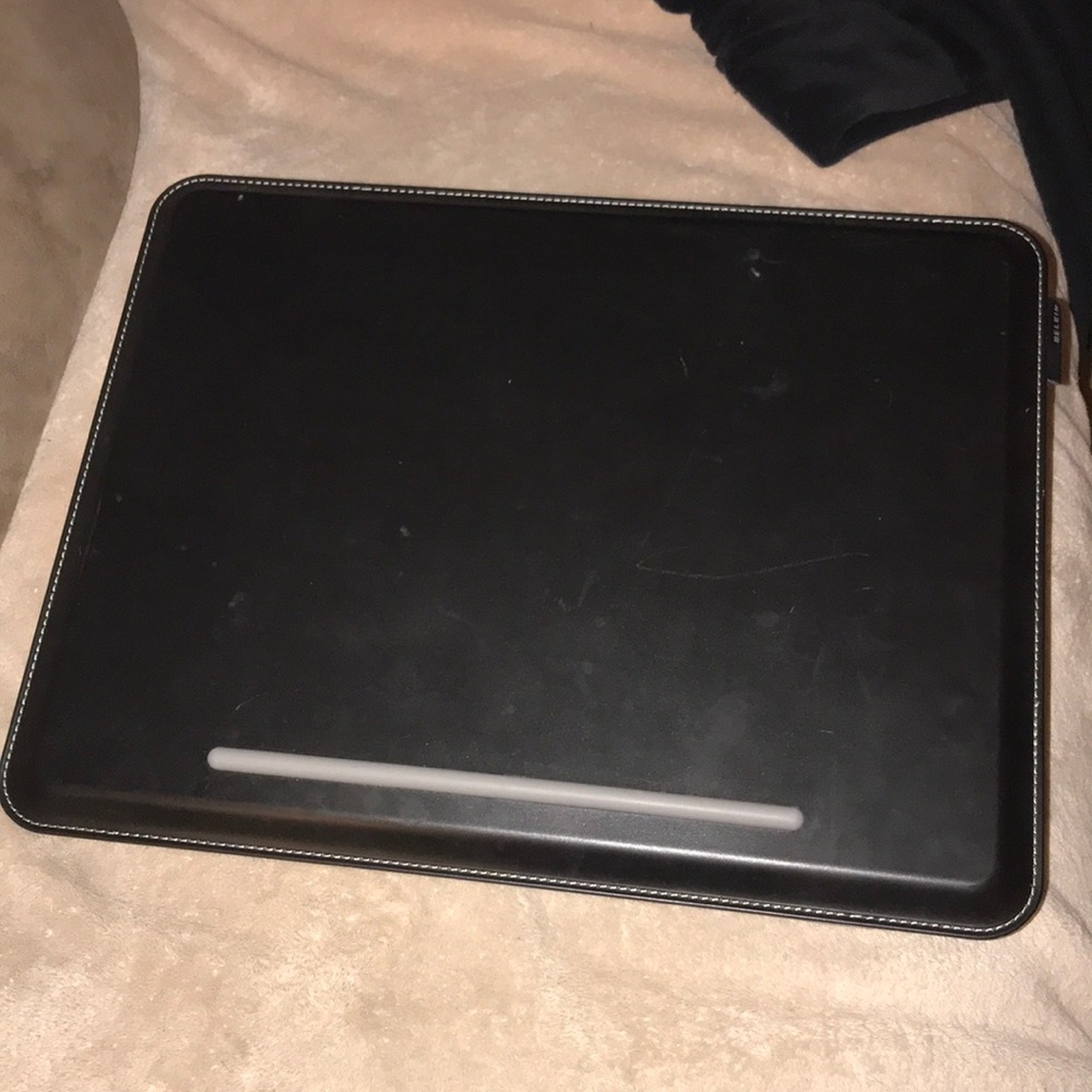 Belkin padded lap tray black and grey 💕